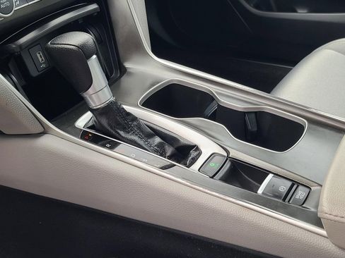 Used 2020 Honda Accord LX image 9