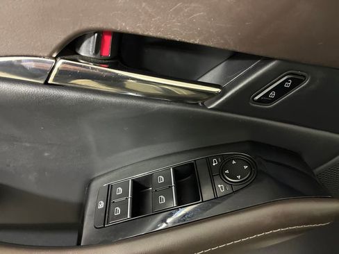 Used 2022 MAZDA CX-30 AWD 2.5 S w/ Premium Package image 16