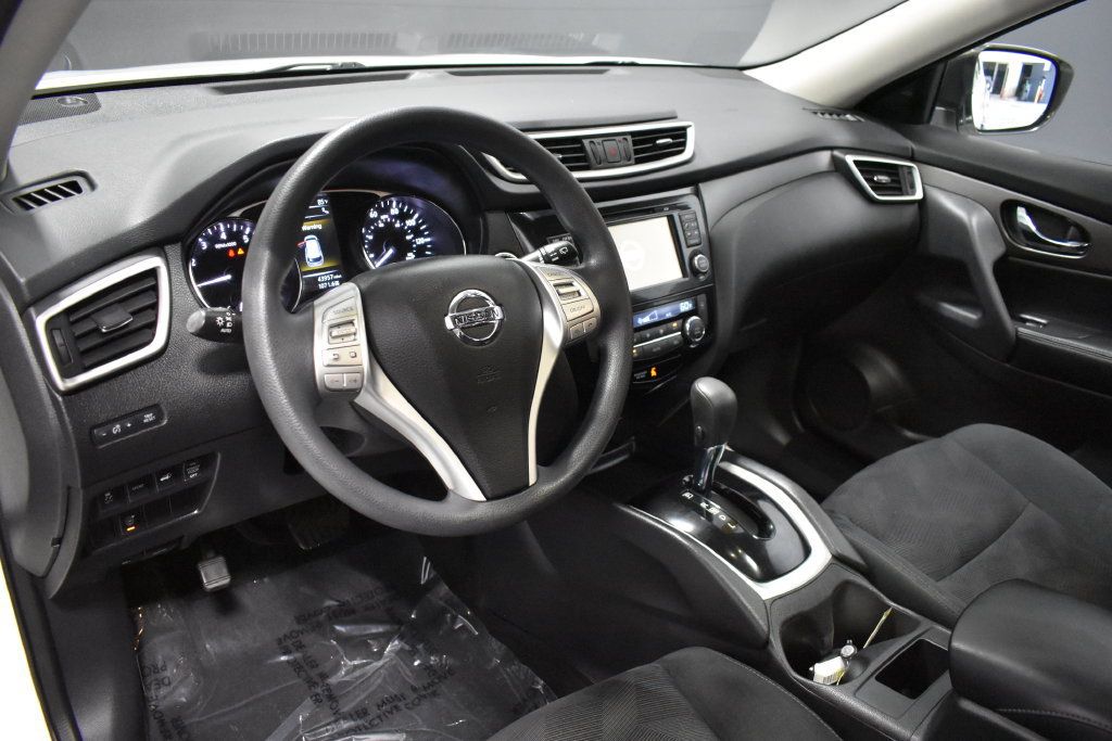 Used 2014 Nissan Rogue SV w/ SV Premium Package FWD image 4