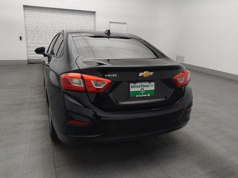 Used 2018 Chevrolet Cruze LS FWD image 6