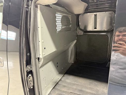 Used 2019 Nissan NV200 SV w/ Navigation Package image 29