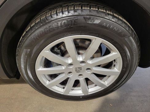 Used 2021 Porsche Cayenne S w/ Premium Package Plus image 30