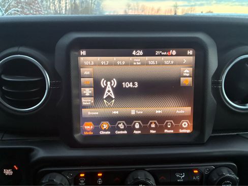 Used 2022 Jeep Gladiator Overland w/ Popular Equipment Package image 14