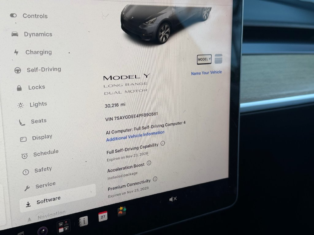 Used 2023 Tesla Model Y Long Range AWD/4WD image 18