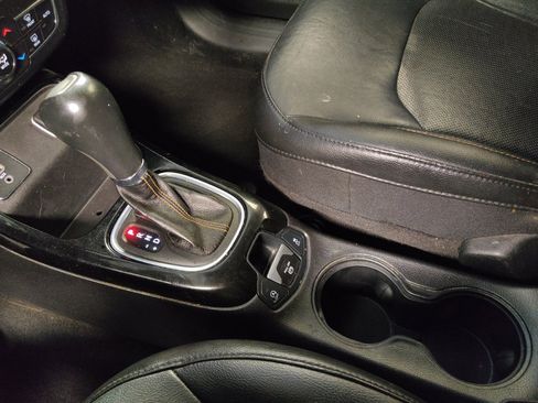 Used 2019 Jeep Compass Limited FWD image 26