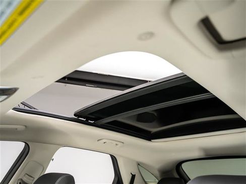 New 2026 Genesis GV70 2.5T Advanced image 15