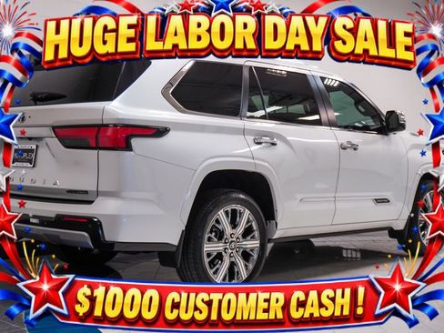 Used 2025 Toyota Sequoia Capstone AWD/4WD image 32