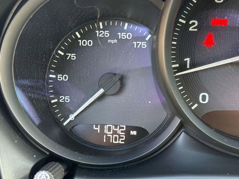 Used 2023 Porsche Macan Turbo image 30