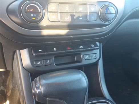 Used 2016 GMC Canyon SLT w/ Driver Alert Package image 18