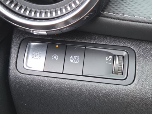Used 2025 Chevrolet Equinox LT w/ Safety and Technology Package FWD image 30