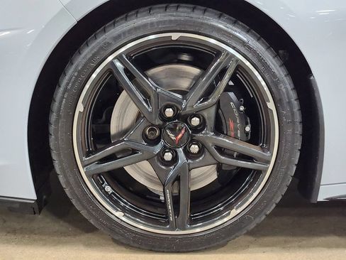 Used 2024 Chevrolet Corvette Stingray Preferred Cpe w/ Z51 Performance Package RWD image 26