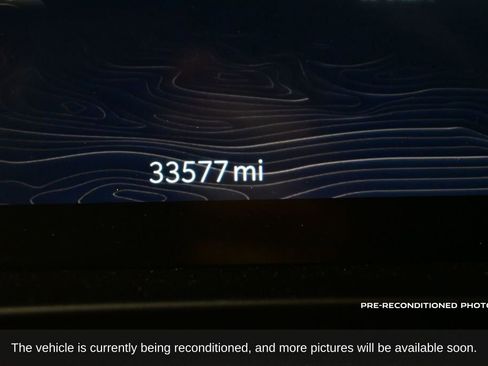 Used 2024 Jeep Grand Cherokee L Altitude AWD/4WD image 9