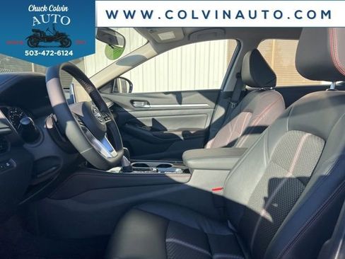 New 2025 Nissan Altima 2.5 SR image 16