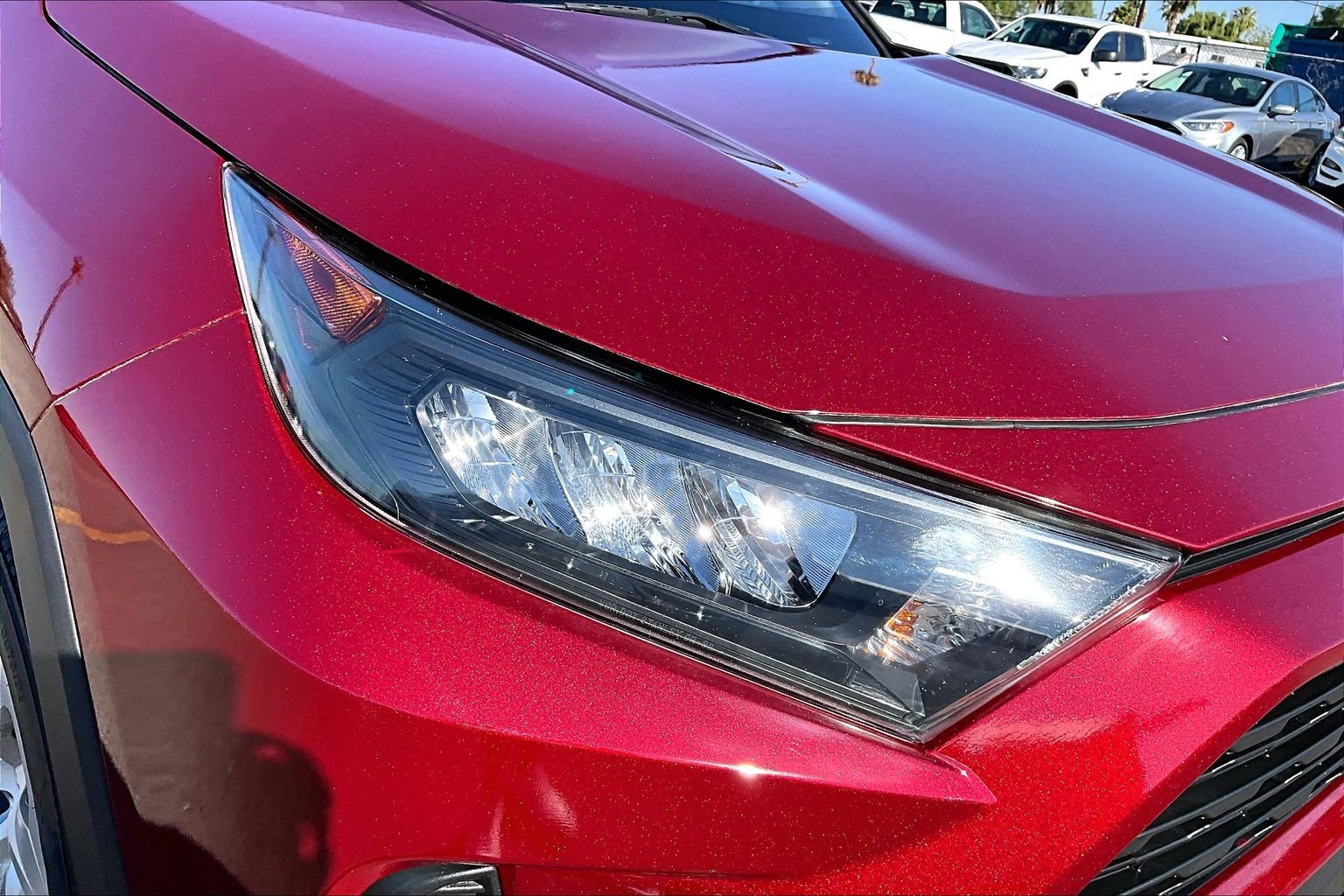 Used 2019 Toyota RAV4 LE w/ Carpet Mat Package FWD image 28