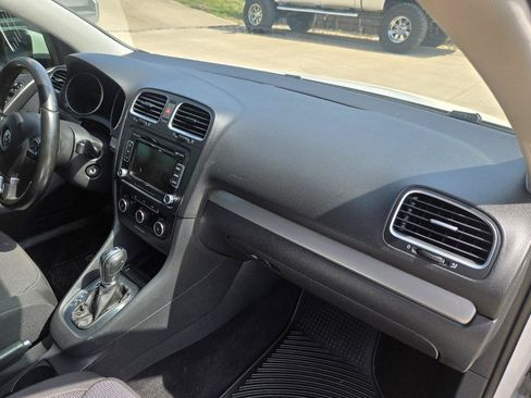 Used 2013 Volkswagen Golf TDI FWD image 17