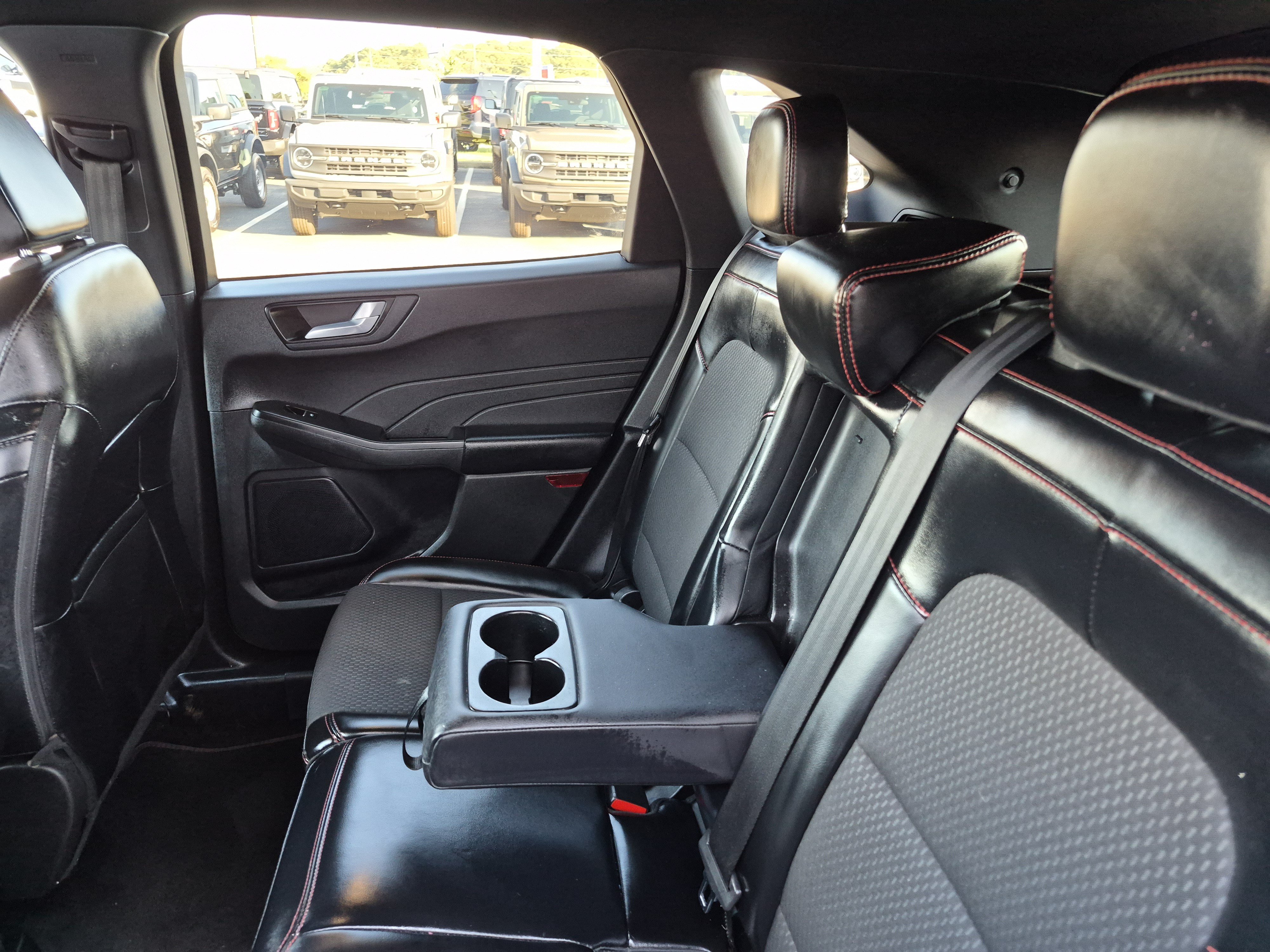 Used 2023 Ford Escape ST-Line w/ Tech Pack #1 FWD image 16