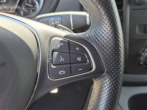 Used 2023 Mercedes-Benz Metris Passenger image 27