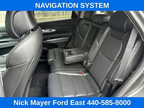 Used 2025 Genesis GV70 2.5T w/ Select Package AWD/4WD image 39
