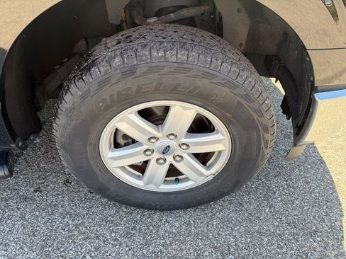 Used 2022 Ford F150 XLT image 33