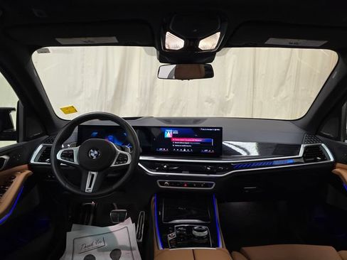 Used 2025 BMW X5 M60i AWD/4WD image 36