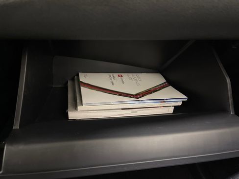 Certified 2024 Toyota Corolla LE image 25