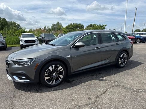 Certified 2018 Buick Regal Preferred w/ Sights and Sounds Package AWD/4WD image 1