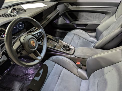 Used 2024 Porsche 911 Targa 4 GTS image 4