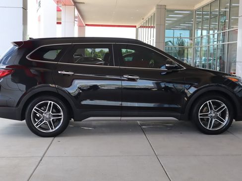 Used 2018 Hyundai Santa Fe Limited AWD/4WD image 11