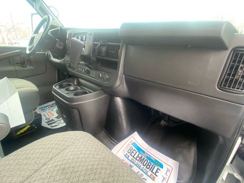 Used 2021 Chevrolet Express 3500 w/ Power Convenience Package image 17