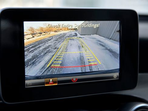 Used 2018 Mercedes-Benz GLC 300 4MATIC image 20