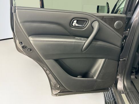Used 2024 INFINITI QX80 Luxe image 28
