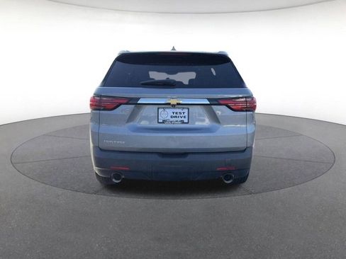 Used 2023 Chevrolet Traverse LS image 4