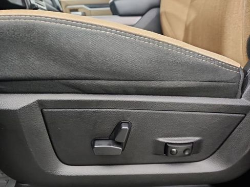 Used 2021 RAM 2500 Big Horn w/ Level 2 Equipment Group image 15