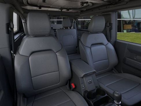 New 2026 Ford Bronco Badlands w/ Sasquatch Package image 10