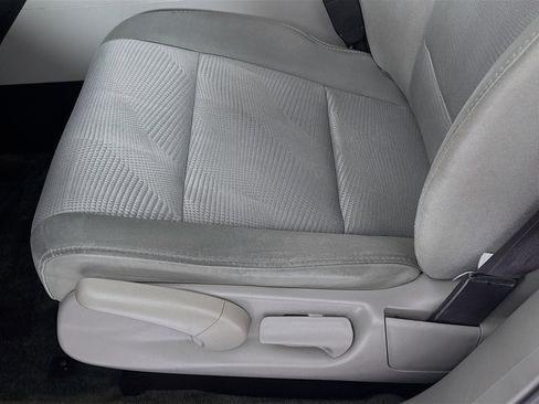 Used 2015 Honda Pilot LX image 18