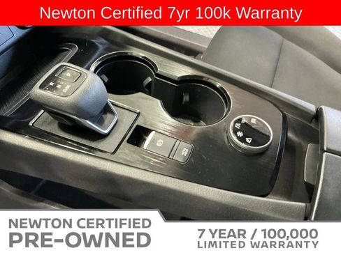 Used 2023 Nissan Rogue S AWD/4WD image 13