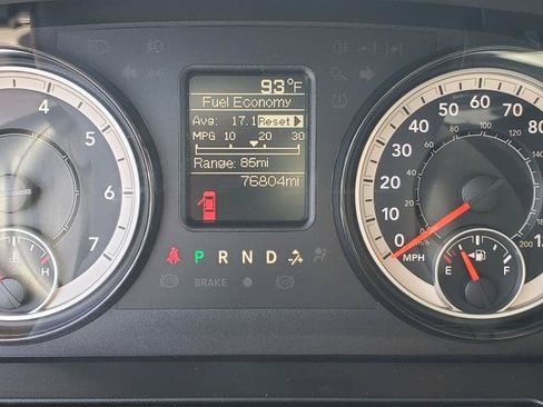 Used 2018 RAM 1500 Express AWD/4WD image 9