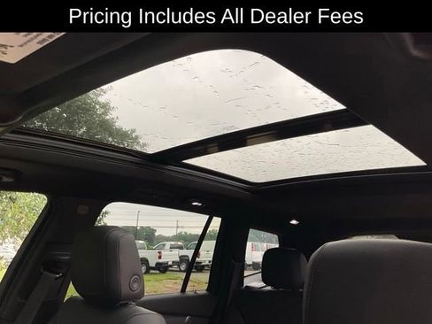 Used 2024 Cadillac XT6 Luxury w/ LPO, Floor Liner Package AWD/4WD image 9