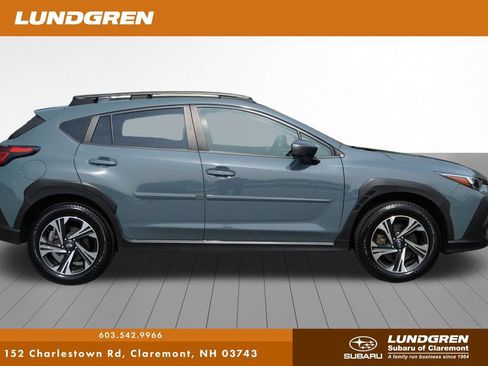 Used 2024 Subaru Crosstrek 2.0i Premium AWD/4WD image 3