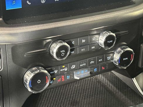 Certified 2022 Ford F150 Raptor w/ Equipment Group 801A High image 28