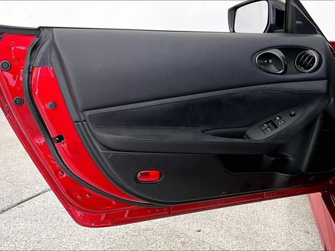 Used 2024 Nissan Z NISMO w/ Floor Mat Package image 19