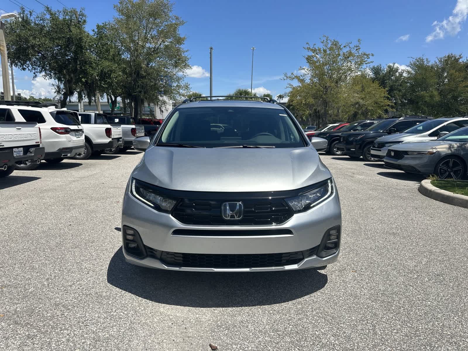 New 2026 Honda Odyssey Touring image 9