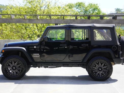 Used 2016 Jeep Wrangler Unlimited Sport w/ Max Tow Package AWD/4WD image 34