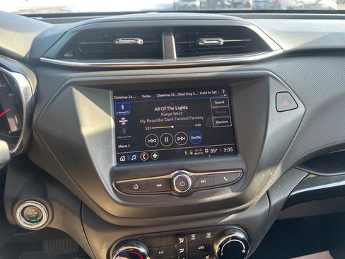 Used 2023 Chevrolet TrailBlazer LT image 27