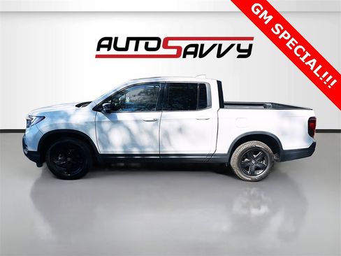 Used 2023 Honda Ridgeline Black Edition image 4