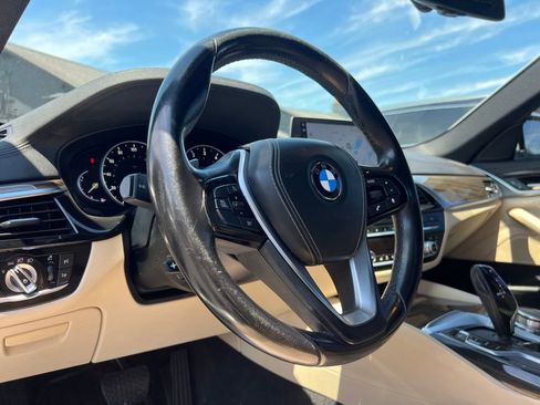 Used 2017 BMW 530i RWD image 38
