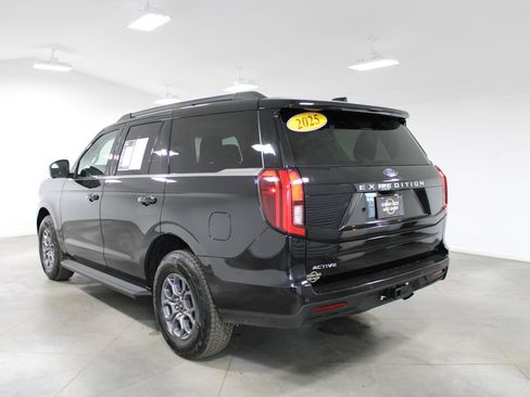 Used 2025 Ford Expedition Active RWD image 7