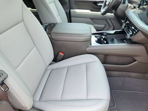 New 2026 Chevrolet Tahoe LT w/ Comfort Package AWD/4WD image 14