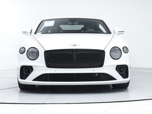 Used 2021 Bentley Continental GT V8 image 8