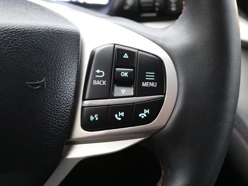 Used 2025 Ford Explorer Active w/ Active Comfort Package AWD/4WD image 28